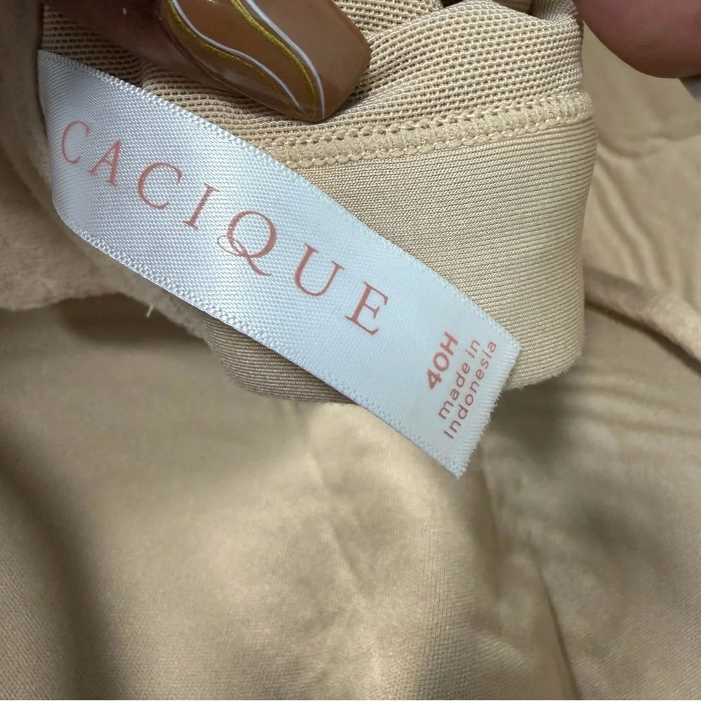 Cacique Light Beige Lightly‎ Lined Comfort Bra Sz 40H